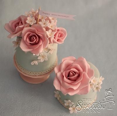 Shabby Chic Mini Cakes - Cake by The Sweetest Thing
