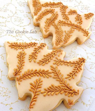 Simple and golden Christmas Trees! - Cake by The Cookie Lab  by Marta Torres