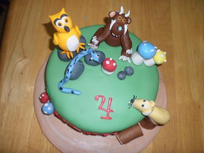 Gruffalo Cake for a Birthday with matching cupcakes - Cake by JudeCreations