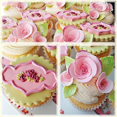 Vintage Rose Cupcakes - Cake by Princess of Persia