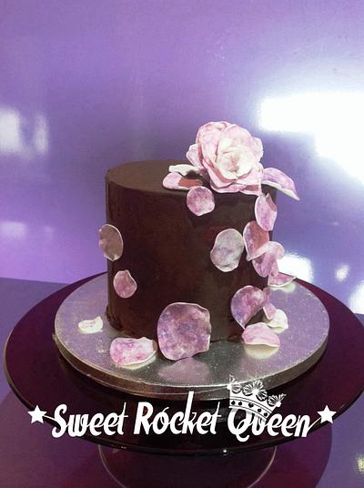 Petals waterfall - Cake by Sweet Rocket Queen (Simona Stabile)