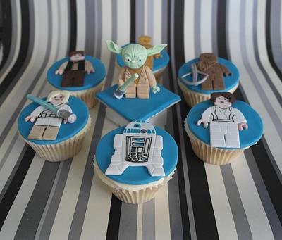 Lego Star Wars  - Cake by BluebirdsBakehouse