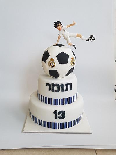 Football player gravity cake - Cake by Netta
