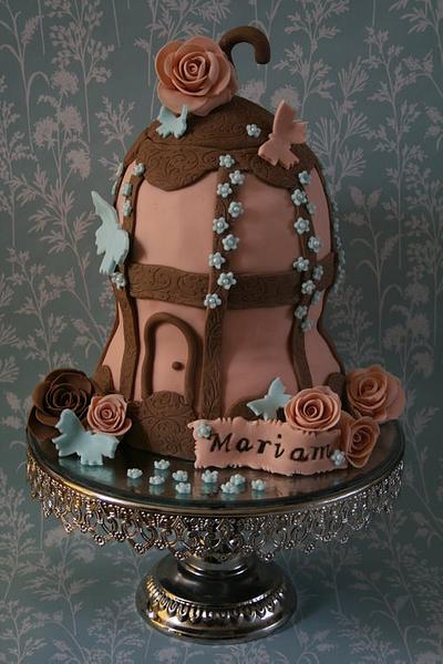 My take on a bird cage - Cake by Mariam's bespoke cakes