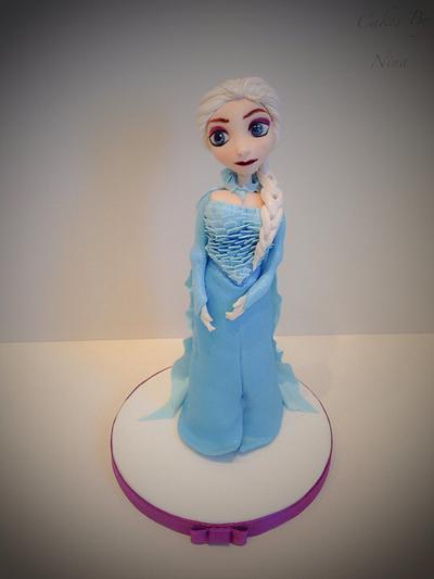 My 1st take on Elsa  - Cake by Nina 