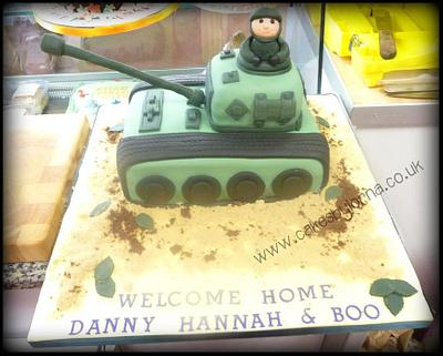 Army Tank Cake - Cake by Cakes by Lorna