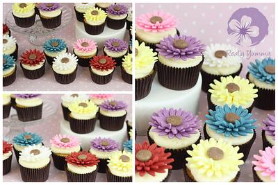 Sunflowers cupcakes - Cake by Really Yummy