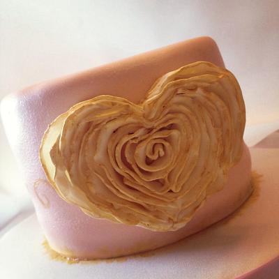 Hearts of gold - Cake by The Sweet Duchess 