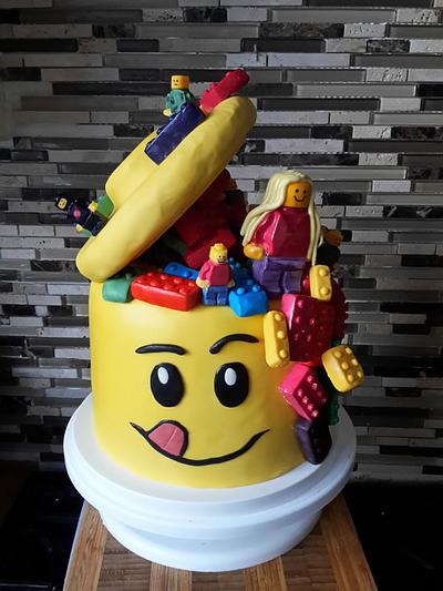 Lily's Lego Head - Cake by Cake Karma: