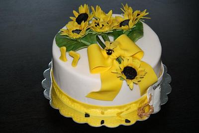 Sunflower Cake - Cake by B_liciousSweets