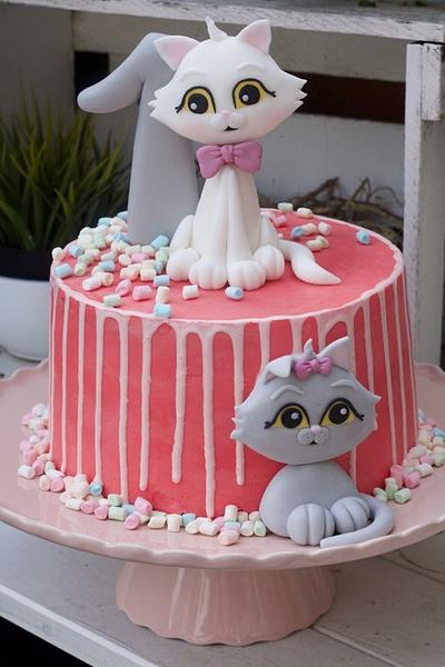 Cats drip Birthday cake Pink  - Cake by Agnes Linsen
