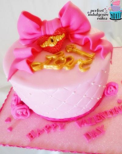 Key to my Heart - Cake by Maria Cazarez Cakes and Sugar Art