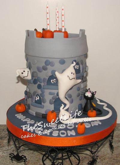 Halloween Birthday fun! - Cake by Julie Tenlen