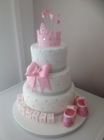 Pretty in pink - Cake by Suzanne