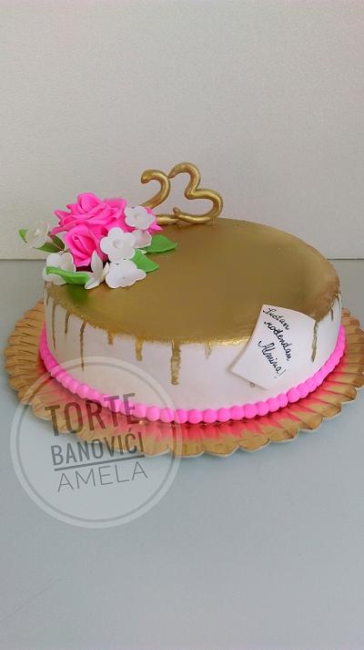 gold dust birthday cake - Cake by Torte Amela