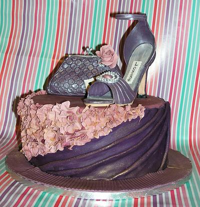 Shoe & Purse cake - Cake by Tamzin Tracey