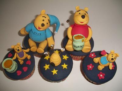 Winnie The Pooh Baby Shower - Cake by sarahf