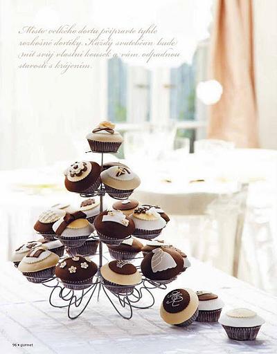 Wedding cupcakes - Cake by Hana Rawlings