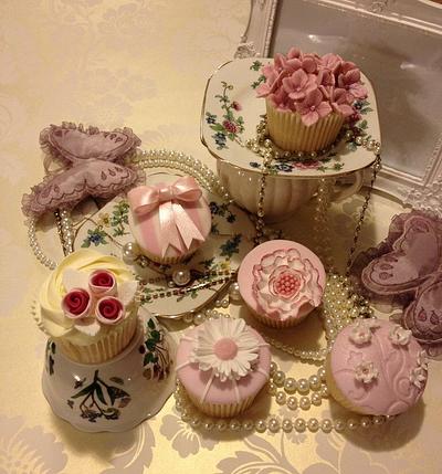 Pretty in pink cupcakes - Cake by Jip's Cakes