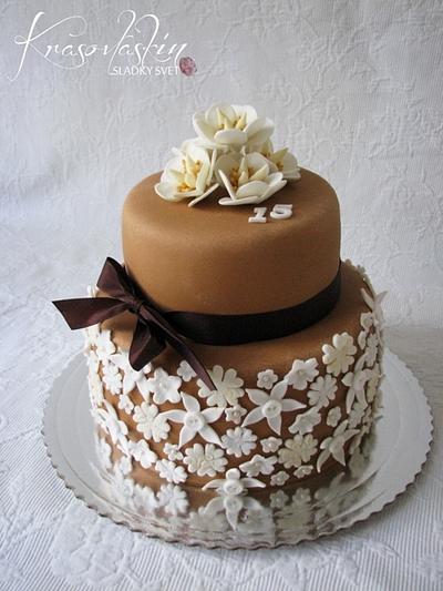 Braun-white flower cake - Cake by cakesbykrasovlaska