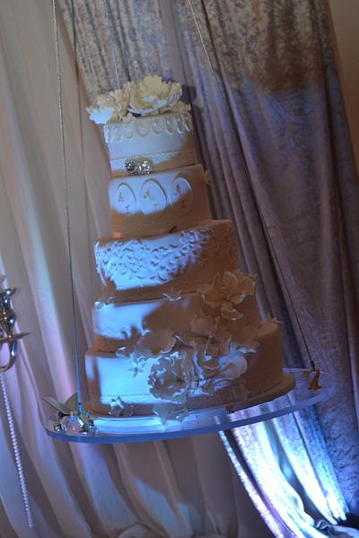 Ivory Vintage Wedding Cake - Cake by Daba1
