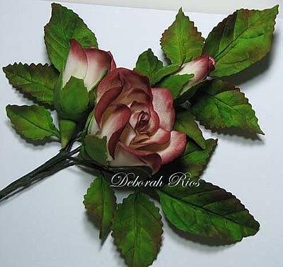 Gumpaste rose arrangement - Cake by Sugared Inspirations by Debbie