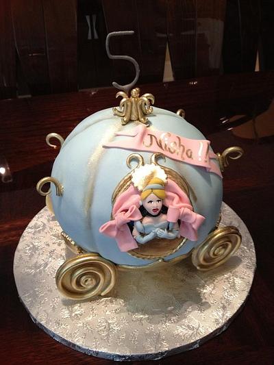 Princess Carriage - Cake by Alissa Newlin