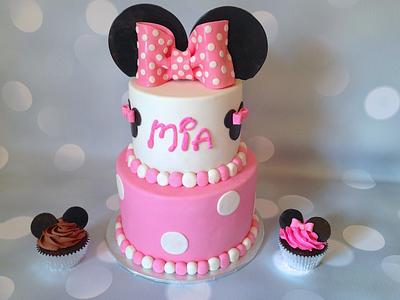 Minnie Mouse Birthday Cake - Cake by Jamie Cupcakes