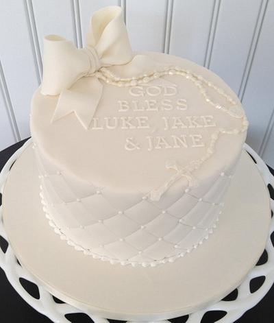 White on White Baptism - Cake by Bianca