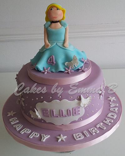 Princess Birthday Cake - Cake by CakesByEmmaB