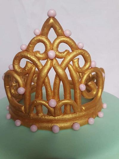 Tiara cake - Cake by Arty cakes