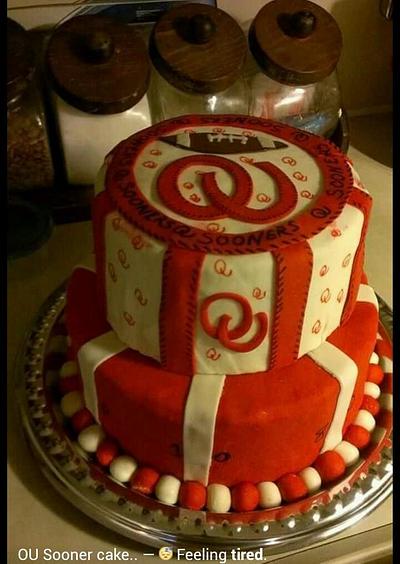 OU Sooners Football Cake - Cake by Bronecia (custom cakes)