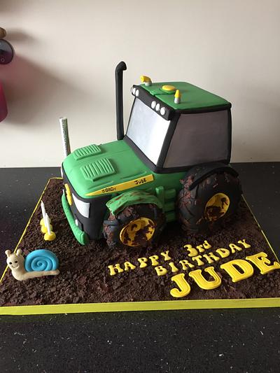 Tractor cake  - Cake by Donnajanecakes 