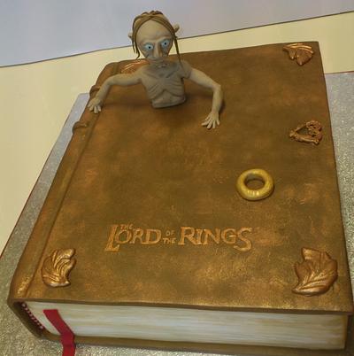 Gollum & Lord of the rings Cake - Cake by Mirtha's P-arty Cakes
