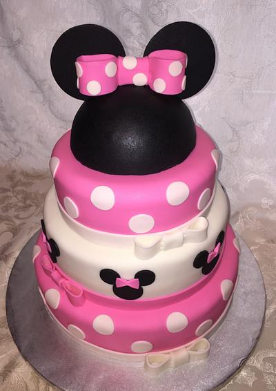 Minnie Mouse - Cake by Cathy Gileza Schatz