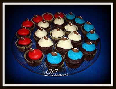 Super Bowl Cupcakes - Cake by Slice of Sweet Art
