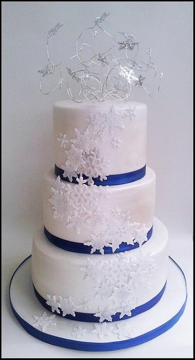Snowflake winter wedding cake - Cake by Time for Tiffin 