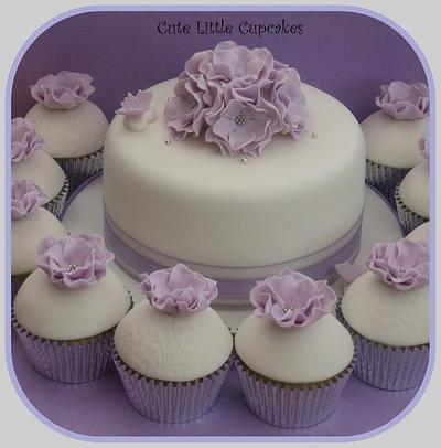 Lilac Peonies - Cake by Heidi Stone