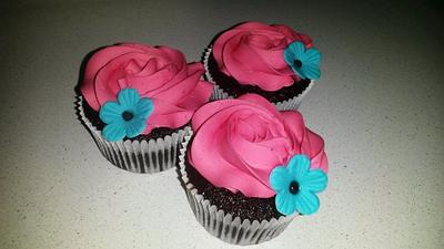 Birthday cupcakes... - Cake by Jurgyte