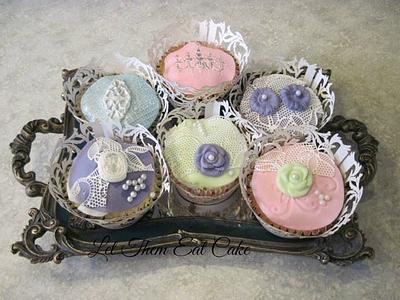 vintage look cupcakes - Cake by Claire North