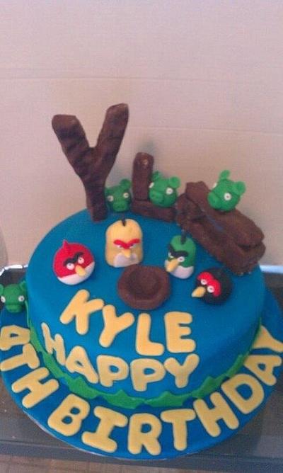 Queens angry bird cake - Cake by Queenofcakes