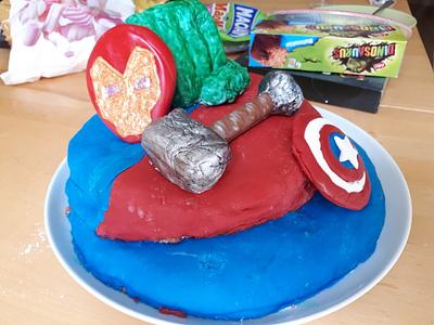 Avengers - Cake by Susa