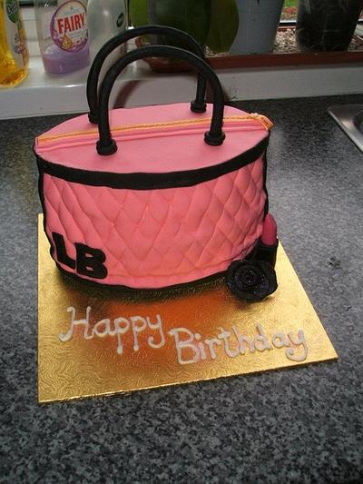 Handbag Cake - Cake by Safron