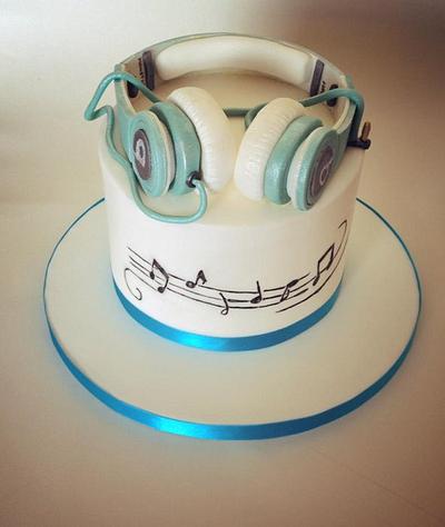 Beats By Dre Headphones Cake - Cake by Mandy