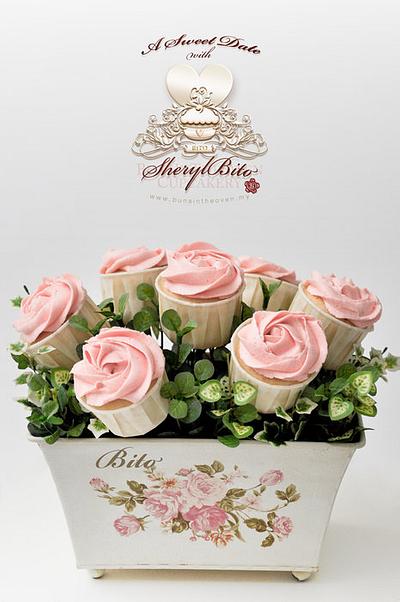 A Cupcake Bouquet - Cake by Sheryl BITO