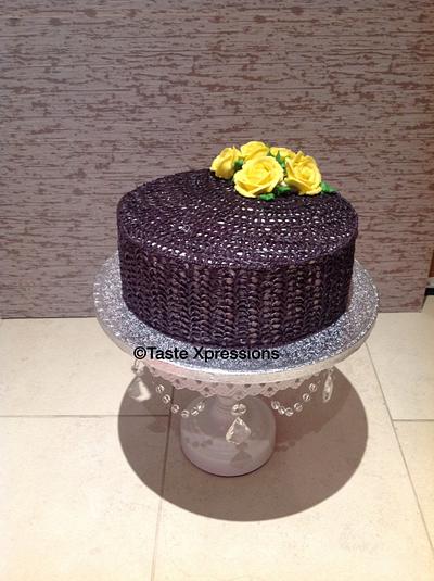 Buttercream elegance... - Cake by Tastexpressions