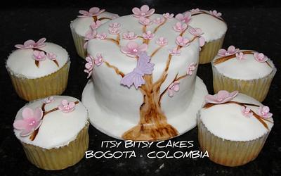 CHERRY BLOSSOM MINICAKE AND CUPCAKES - Cake by Itsy Bitsy Cakes