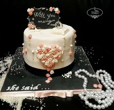 Romantic cake - Cake by Fées Maison (AHMADI)
