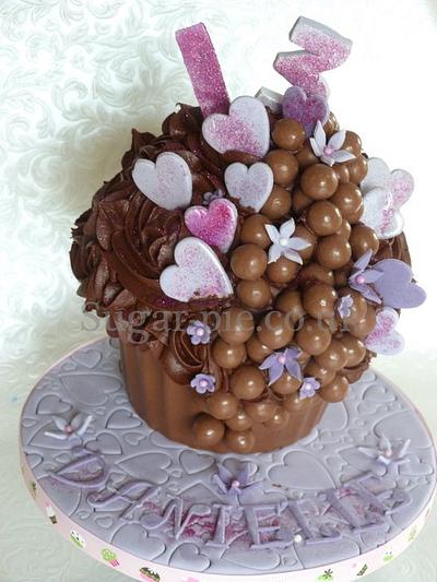 Purple Chocolate Giant  - Cake by Sugar-pie