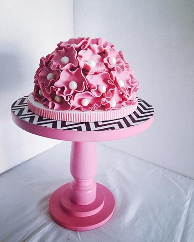 Simple and different  - Cake by Mishmash